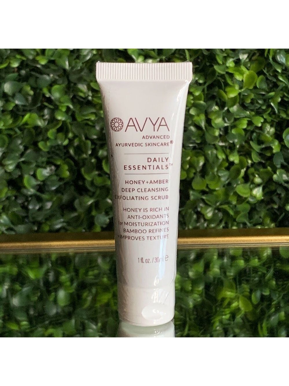 AVYA Skincare Honey + Amber Deep Cleansing Exfoliating Scrub | NEW | 30mL